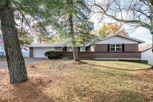 12316 Betsy Ross Ln, Unit 3201 in St. Louis, MO - Building Photo