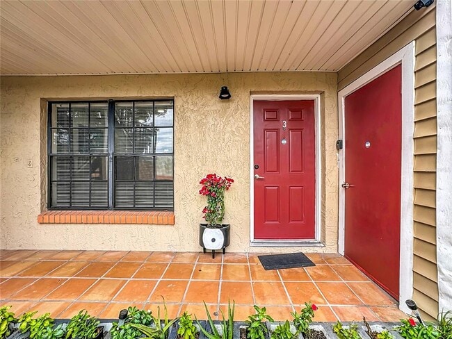 21027 Voyager Blvd in Land O Lakes, FL - Building Photo - Building Photo