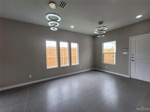 5901 Puffin Ave, Unit 4 in Palmhurst, TX - Building Photo - Building Photo