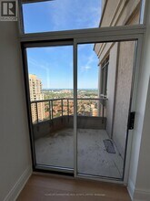 310-2310 Burnhamthorpe Rd W in Mississauga, ON - Building Photo - Building Photo