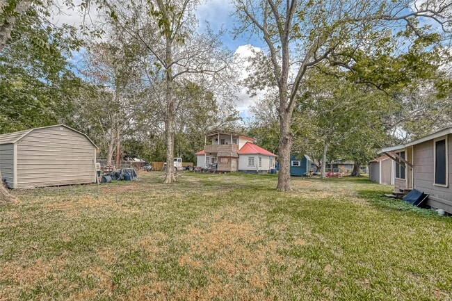 property at 406 Woodward St