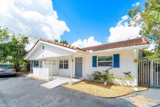 property at 809 SE 4th St
