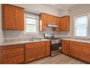 1317 Reaney Ave E in St. Paul, MN - Building Photo - Building Photo