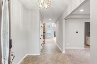 11954 Azalea Wy in Plain City, OH - Foto de edificio - Building Photo