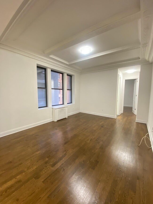 property at 200 W 58th St