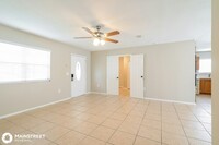 1742 Citrus View Ct in St. Cloud, FL - Foto de edificio - Building Photo