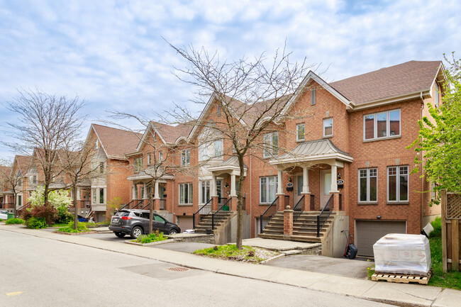 361 Gilberte-Dubé Rue in Verdun, QC - Building Photo - Building Photo