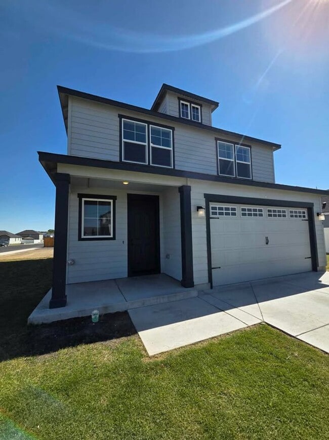 property at 748 L St NE