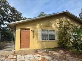 2255 19th St in Sarasota, FL - Building Photo