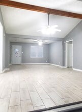 8620 Chateau Cir in Beaumont, TX - Building Photo - Building Photo