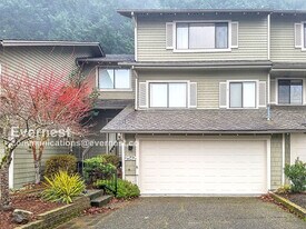 2542 174th Ave NE in Redmond, WA - Building Photo