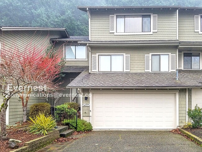 property at 2542 174th Ave NE