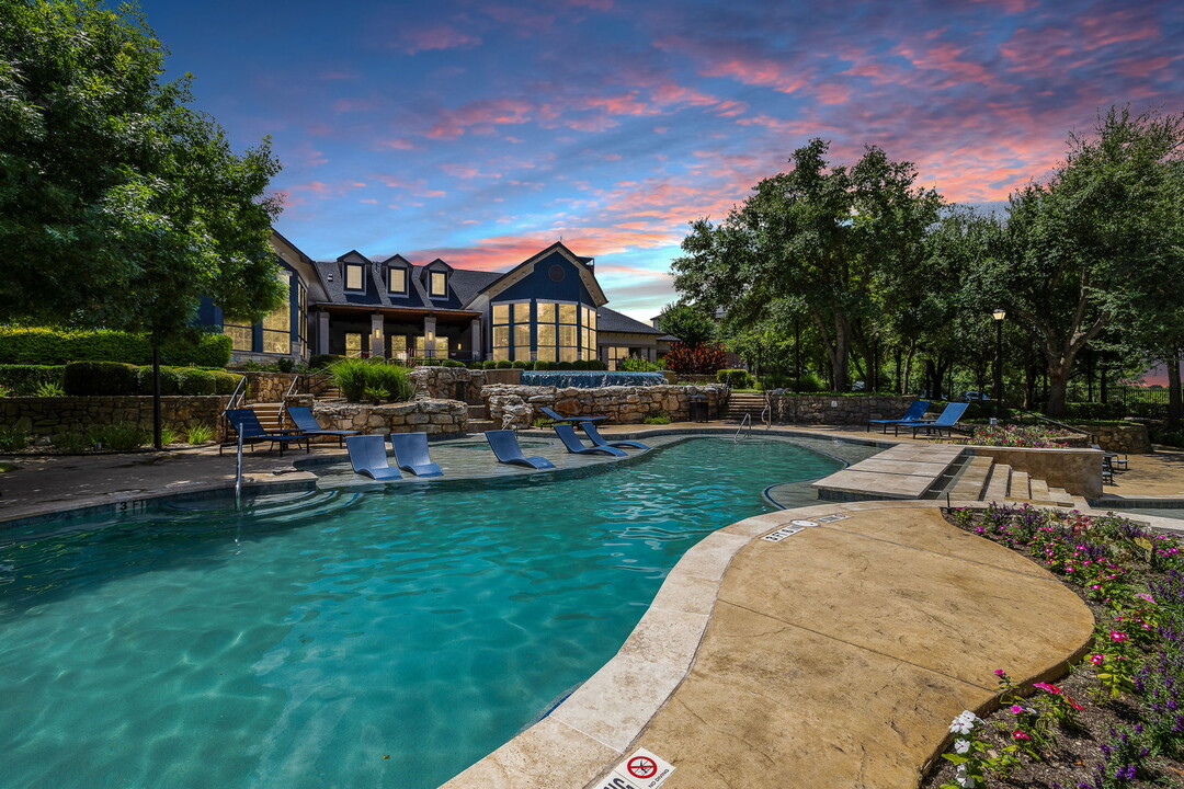 The Vista on Brodie in Austin, TX - Foto de edificio