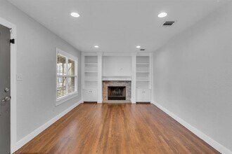 202 E 18th St in Georgetown, TX - Building Photo - Building Photo