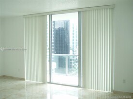 1060 Brickell Ave, Unit 1409 in Miami, FL - Building Photo