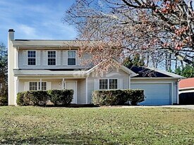 2911 Firethorn Dr in High Point, NC - Building Photo