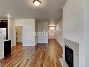 16602 NE 91st St in Vancouver, WA - Foto de edificio - Building Photo