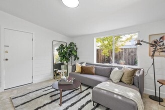 1021 Leona Ct in San Jose, CA - Building Photo - Building Photo