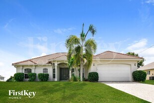 2478 NW 9th Terrace in Cape Coral, FL - Building Photo