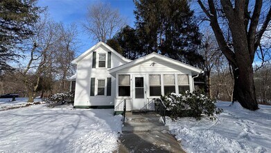 626 NY-82 in Hopewell Junction, NY - Building Photo - Building Photo