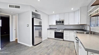 6739 N 16th St in Phoenix, AZ - Building Photo - Building Photo