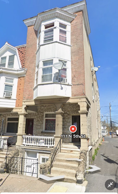 111 N 5th St