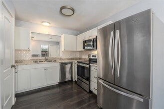 1845 River Crossing Cir in Austin, TX - Building Photo - Building Photo