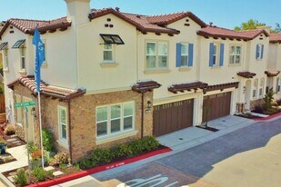 60 Aventura Cmn in Fremont, CA - Building Photo