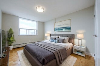 Queen Margaret I in Kitchener, ON - Building Photo - Building Photo