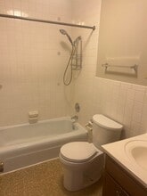 420 W North St, Unit 2w in Bradley, IL - Building Photo - Building Photo