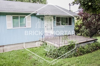 168 Chickamauga Ave in Knoxville, TN - Building Photo - Building Photo