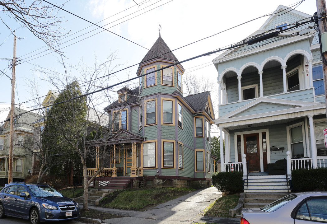 1032 University Pl in Schenectady, NY - Building Photo