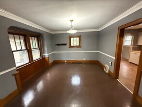 140 Brighton Dr in Akron, OH - Building Photo - Building Photo