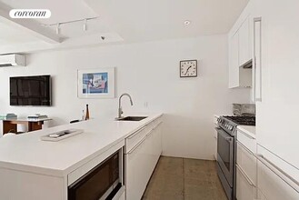 255 Bowery in New York, NY - Building Photo - Building Photo