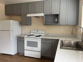 2056 Alum Rock Ave in San Jose, CA - Building Photo - Building Photo