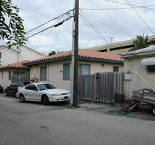 1926 Van Buren St Apartments