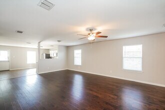 1708 Diamond Lake Trail in Justin, TX - Building Photo - Building Photo