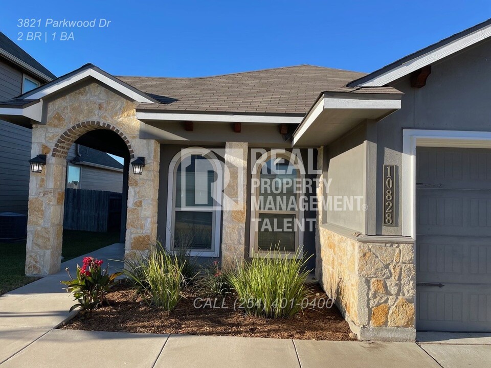 10828 Burnham Dr in Waco, TX - Building Photo