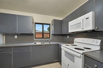 18546 NW 22nd Ave, Unit 0 in Miami Gardens, FL - Building Photo - Building Photo