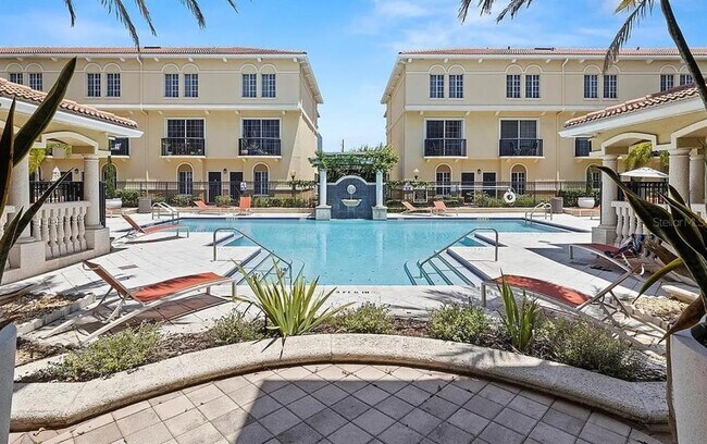 property at 107 S Bradford Bch Ct