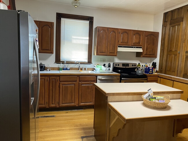 property at 3 Ayres St