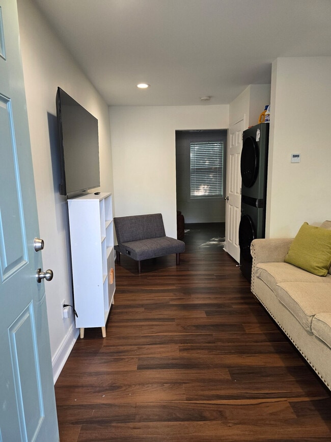 1307 Buncombe Rd in Greenville, SC - Building Photo - Building Photo