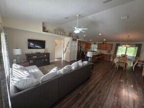 8329 N Dandelion Way in Citrus Springs, FL - Building Photo - Building Photo