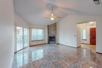 11128 Loma Grande Dr in El Paso, TX - Foto de edificio - Building Photo