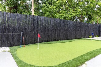 1700 SW 64th Ave in Miami, FL - Building Photo - Building Photo
