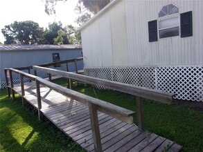 14914 Diagonal Rd in Hudson, FL - Building Photo - Building Photo
