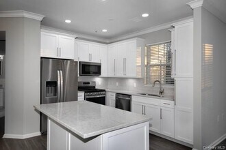 1 Mooney Pond Rd in Coram, NY - Building Photo - Building Photo