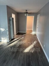 5117 E The Toledo in Long Beach, CA - Building Photo - Building Photo