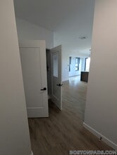 199 Gardner St in Boston, MA - Foto de edificio - Building Photo