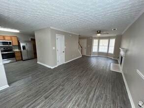 7169 Bowie Dr in Stonecrest, GA - Building Photo - Building Photo